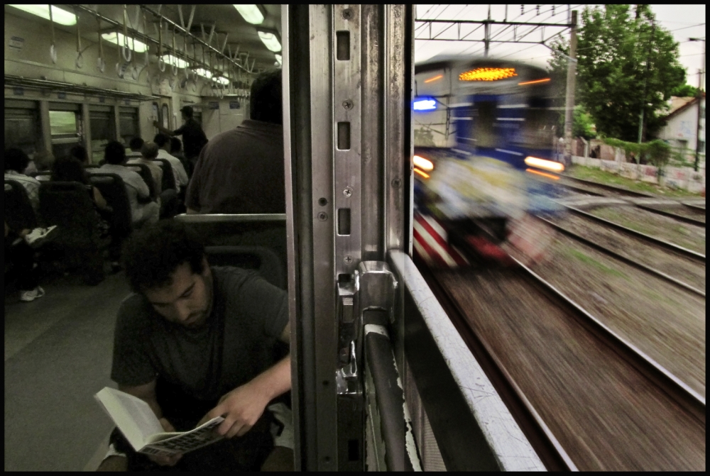 "Lectura ferroviaria" de Ezequiel Prez P