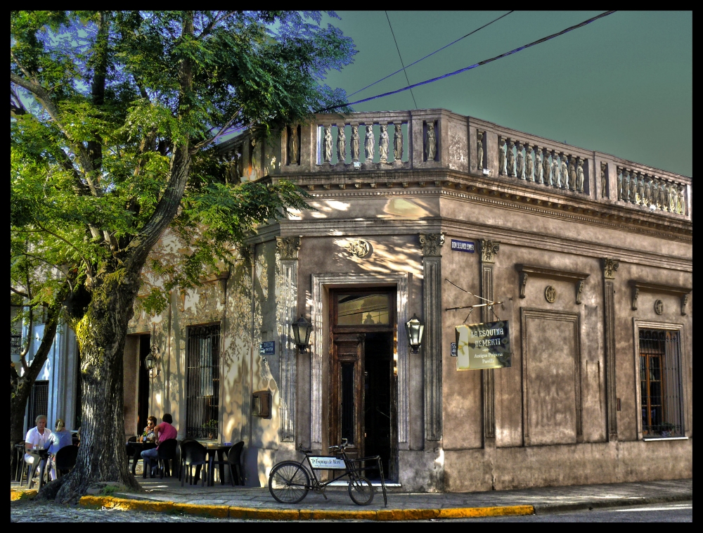 "La esquina de Merti" de Luis Fernando Somma (fernando)