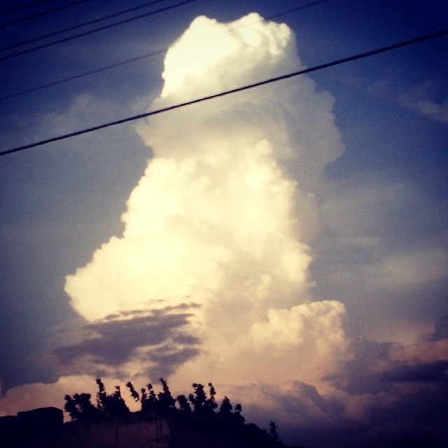 "Nube Explosiva!!!" de Matias Gotte