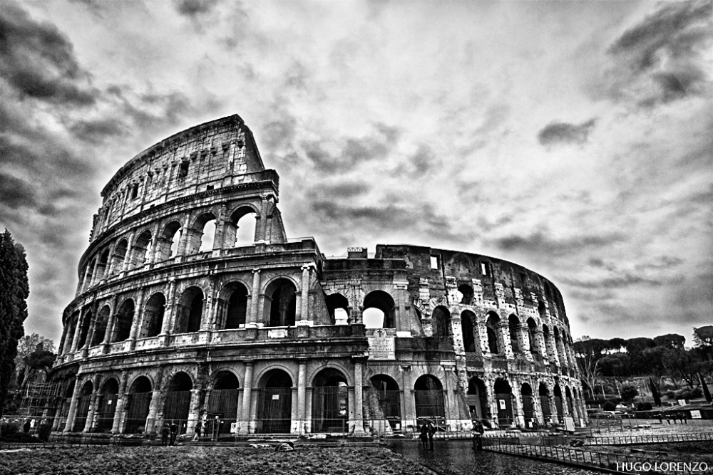 "Coliseo" de Hugo Lorenzo