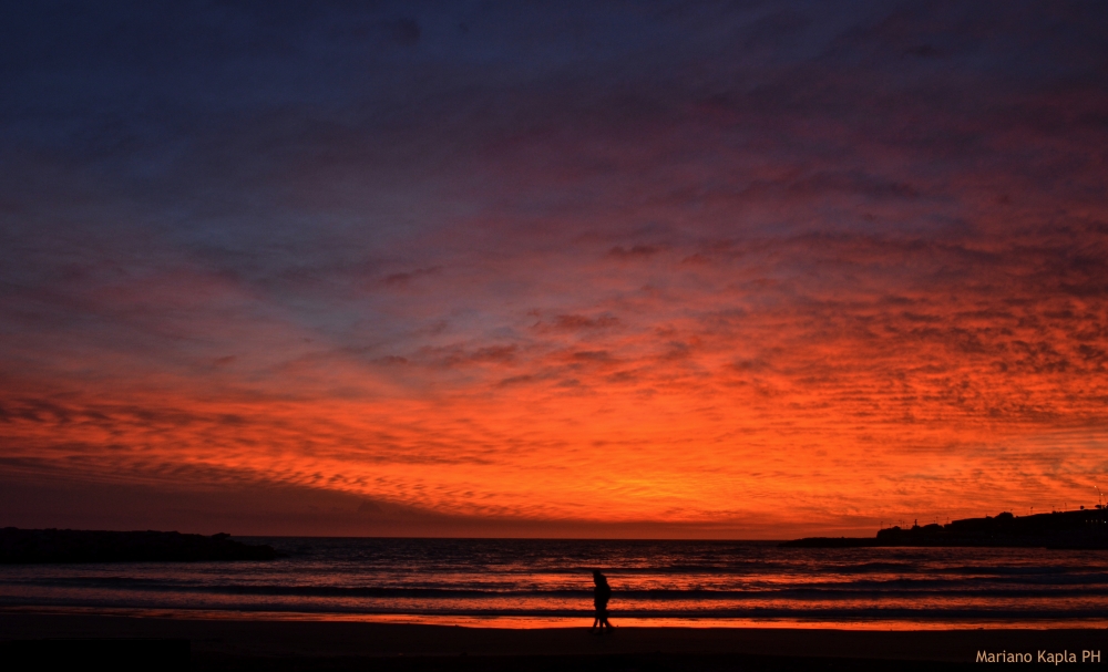 "Amanecer en Mar del Plata" de Mariano Kapla