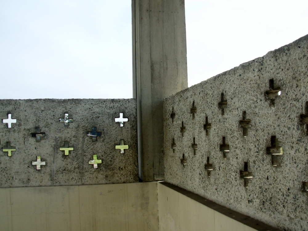 "Cementerio de cemento" de Jorge Berterretch