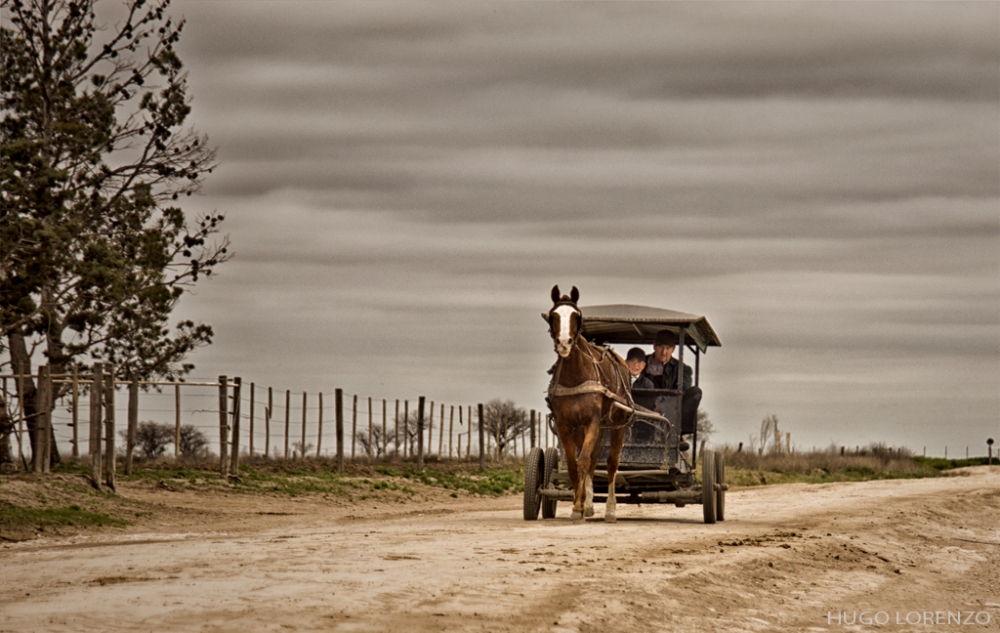 "Por el camino" de Hugo Lorenzo