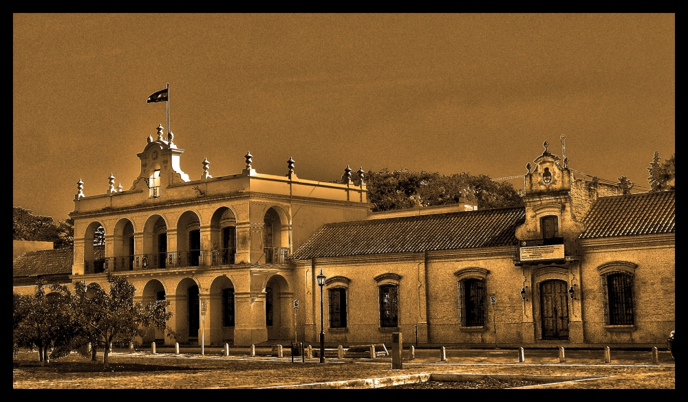 "Cabildo y Casa del Virrey" de Luis Fernando Somma (fernando)