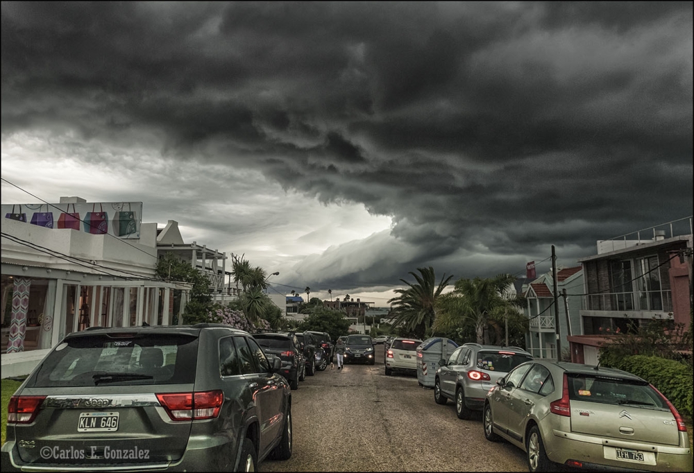 "La Tormenta Perfecta" de Carlos Gonzalez