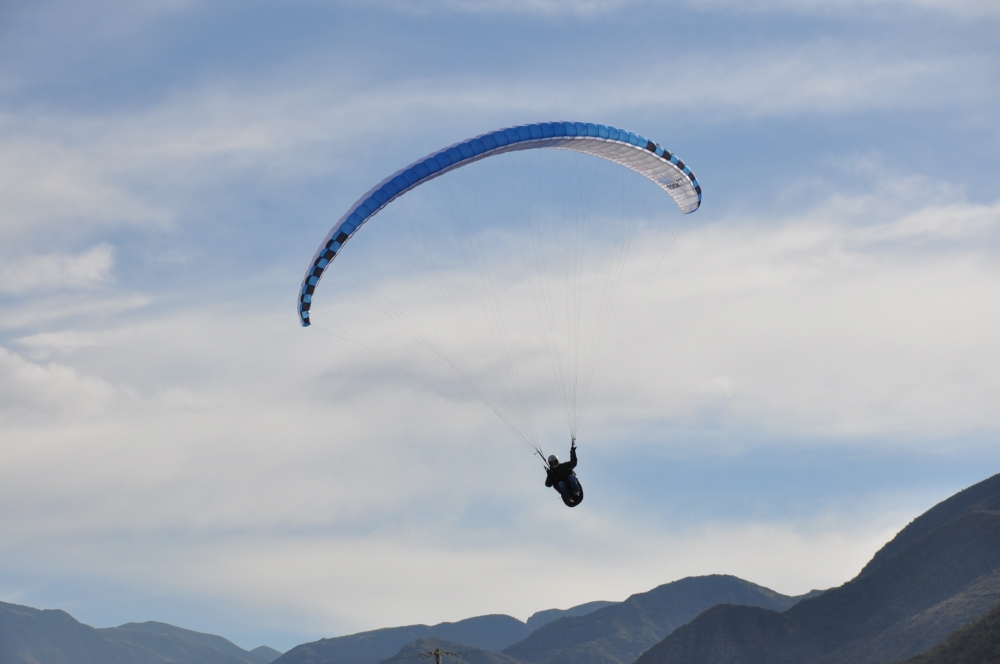 "descenso en parapentes" de Jose Alberto Vicente