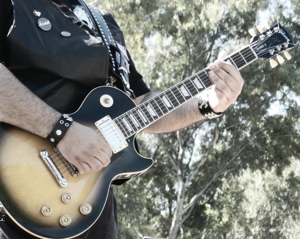 "Guitarra, Guitarra Ma" de Andrea Pellegrini