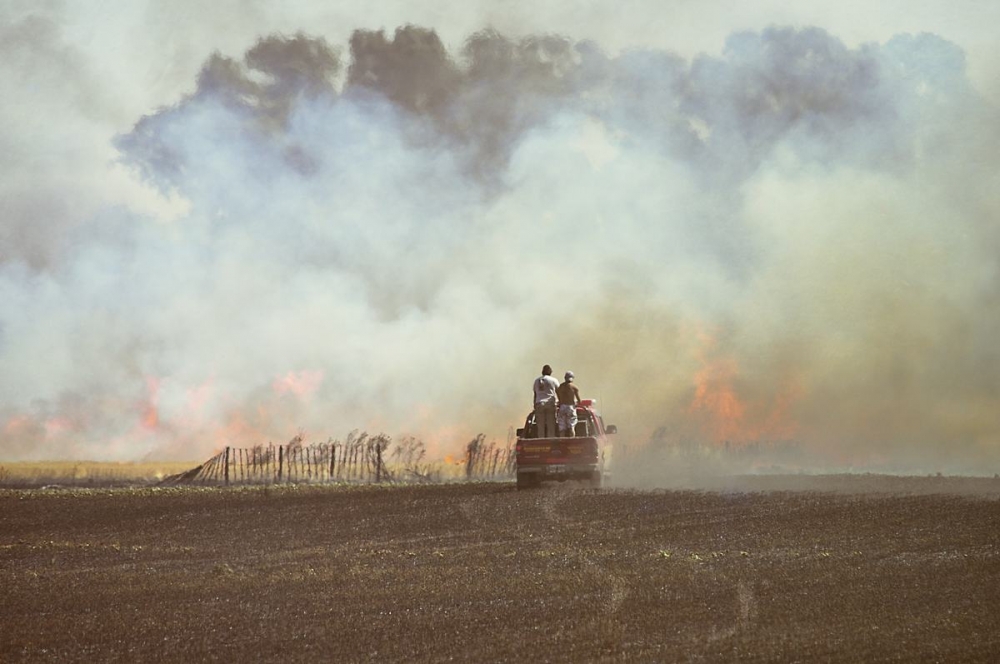 "Apagando el incendio" de Cristian Mauro Arias