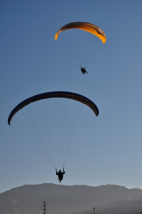 "parapentes del cerro arco" de Jose Alberto Vicente