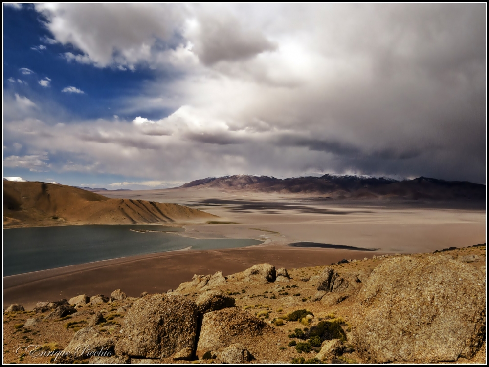 "Las nubes del valle..." de Enrique M. Picchio ( Pem )