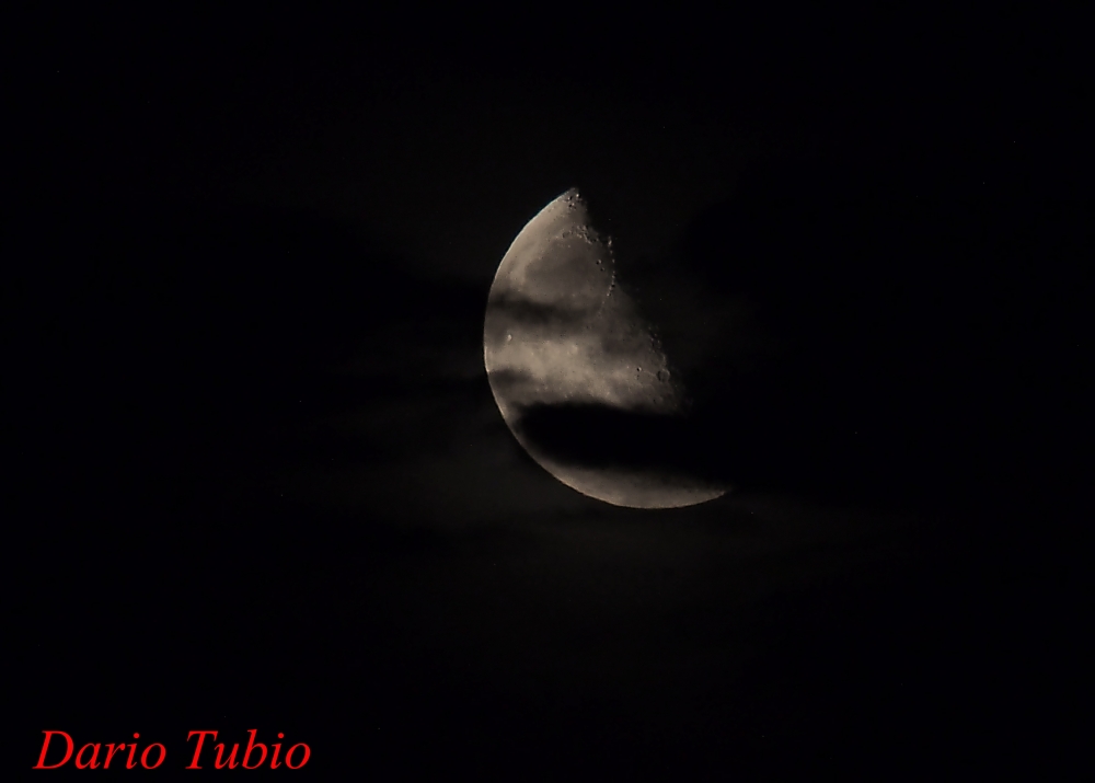 "Luna" de Dario Tubio