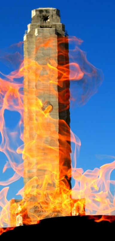 "El monumento en llamas" de Carlos D. Cristina Miguel