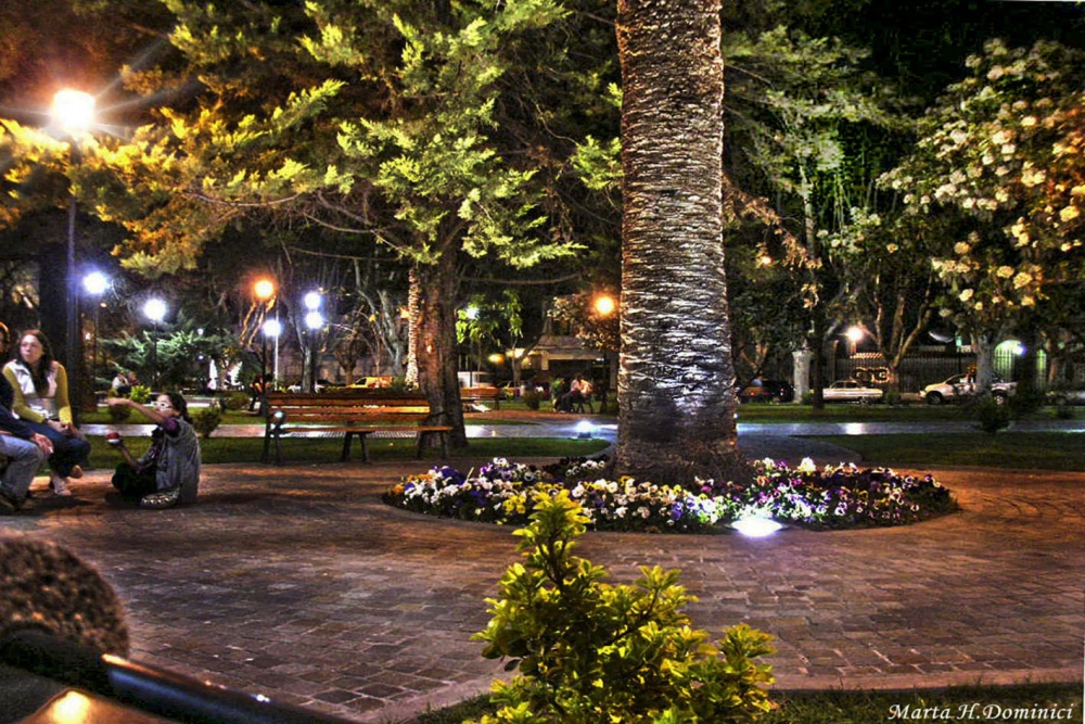 "Plaza de San Rafael (Mza)" de Marta Dominici