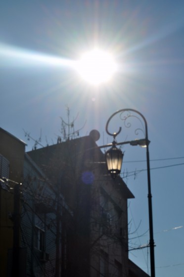 "Romance entre el Farol y el Sol..." de Silvia Emilia Guerra