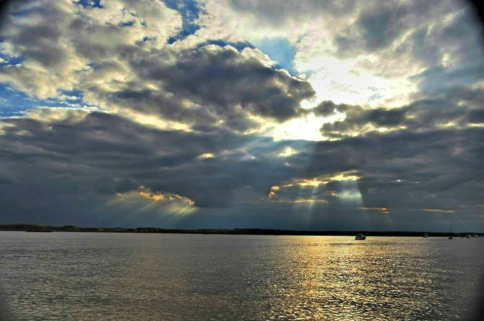 "Reflejos en el Rio de la Plata" de Hugo Miraglia