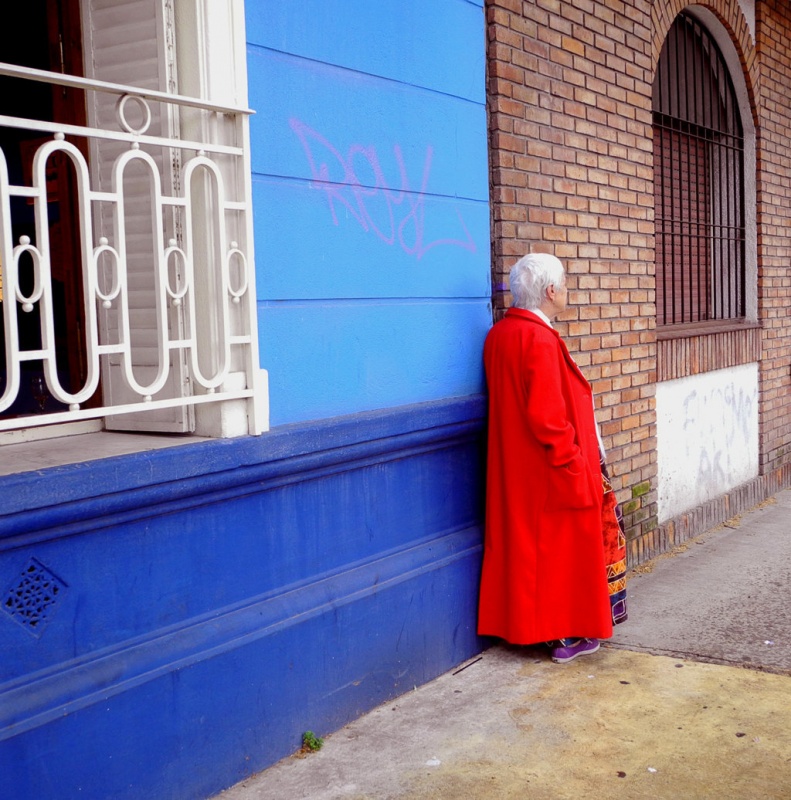 "De Rojo y largo." de Beatriz Benger