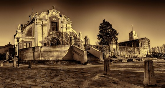 "Patrimonio Jesutico" de Ernesto Emilio Suarez