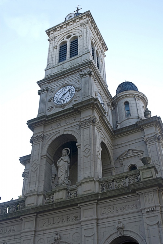 "iglesia de versailles" de Ricardo Clodomiro Torres