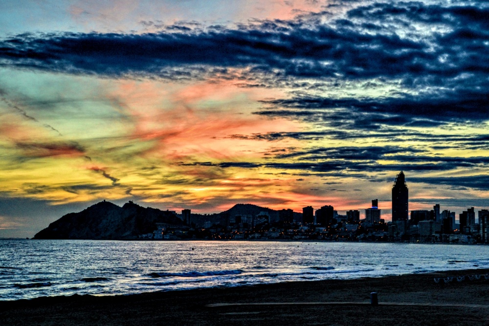 "**Atardecer en Benidorm **" de Antonio Snchez Gamas (cuky A. S. G. )