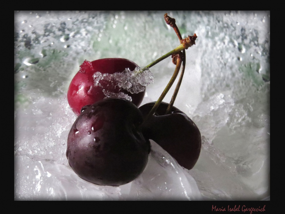 "Cerezas heladas" de Mara Isabel Gargevcich