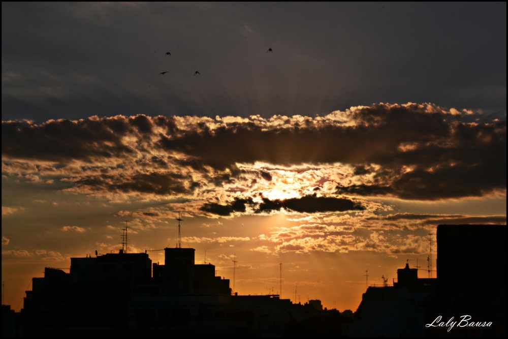 "Atardecer desde el balcn." de Maria Laura Bausa