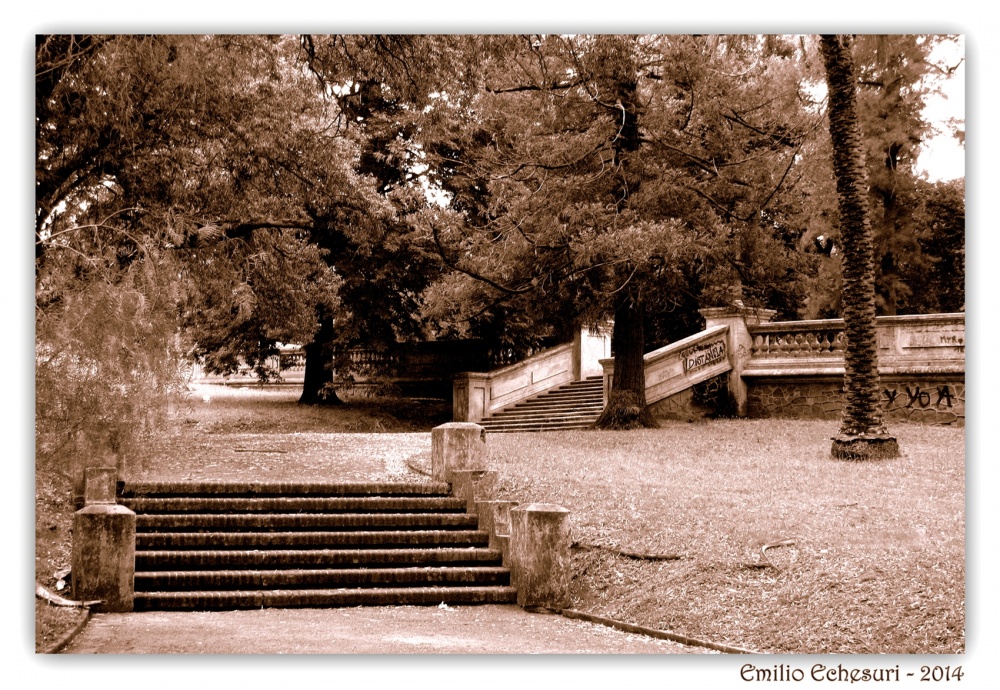 "Escalinatas (II)" de Emilio Echesuri