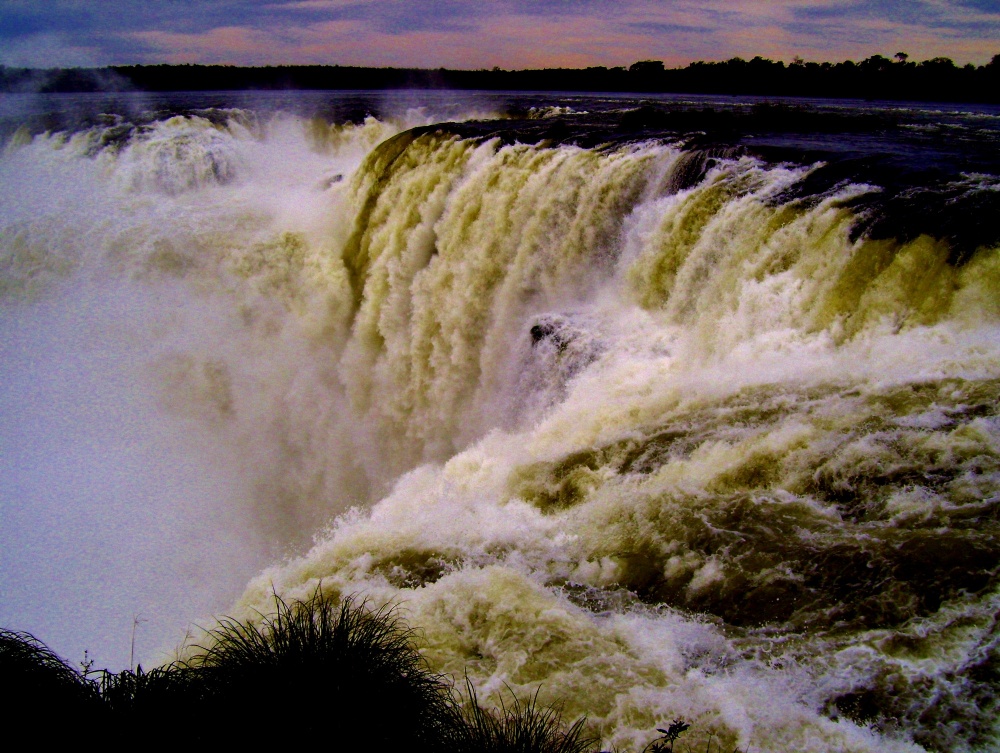 "``Garganta del diablo``" de Margarita Gesualdo (marga)