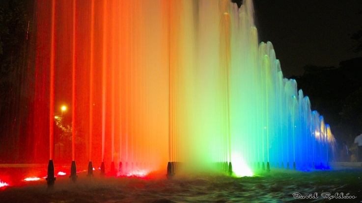 "fuente arco-iris" de David Roldn