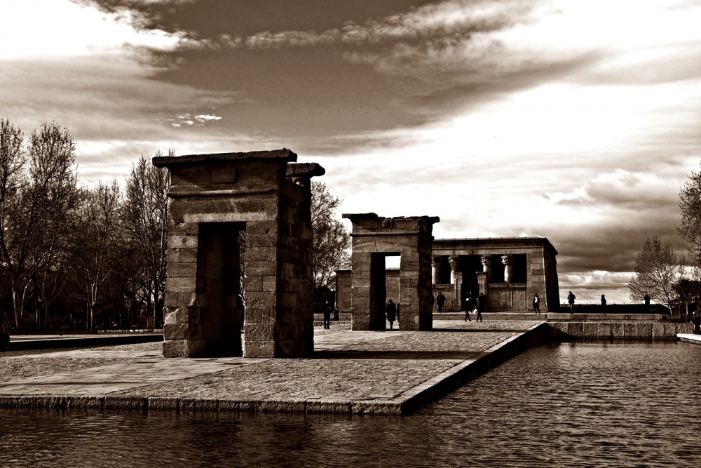 "**Vista al Pasado......Templo de Debod.Madrid.**" de Antonio Snchez Gamas (cuky A. S. G. )