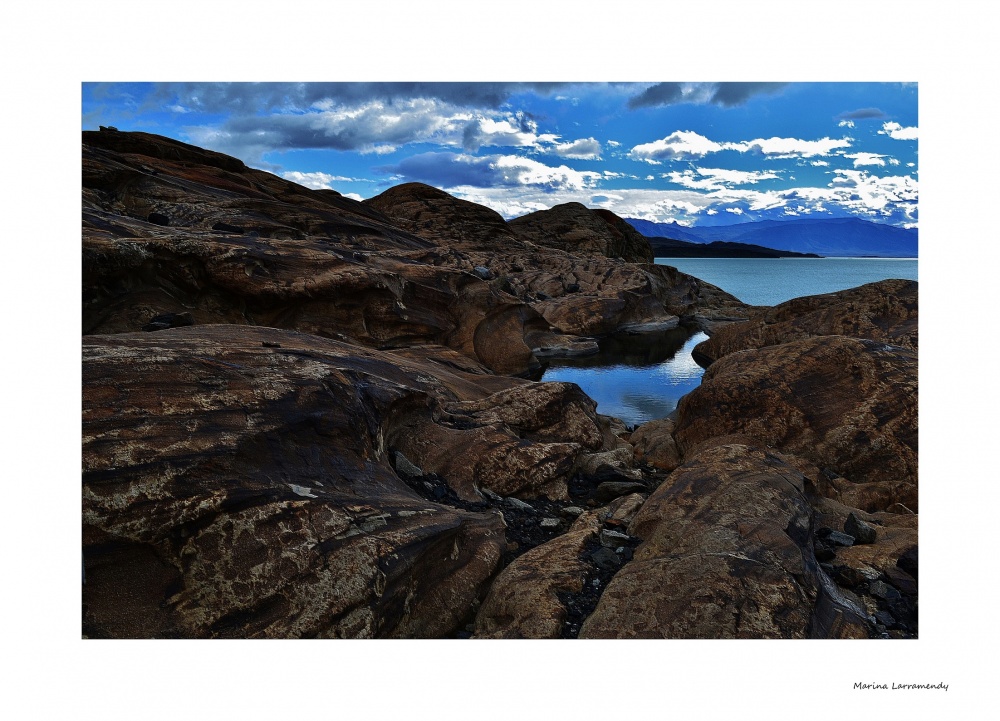 "Lago Viedma" de Marina Larramendy