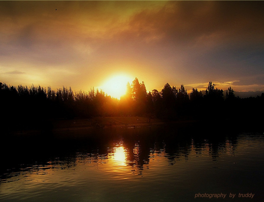 "Parque Gral San Martn-Mendoza" de Marta Edith Deliberto