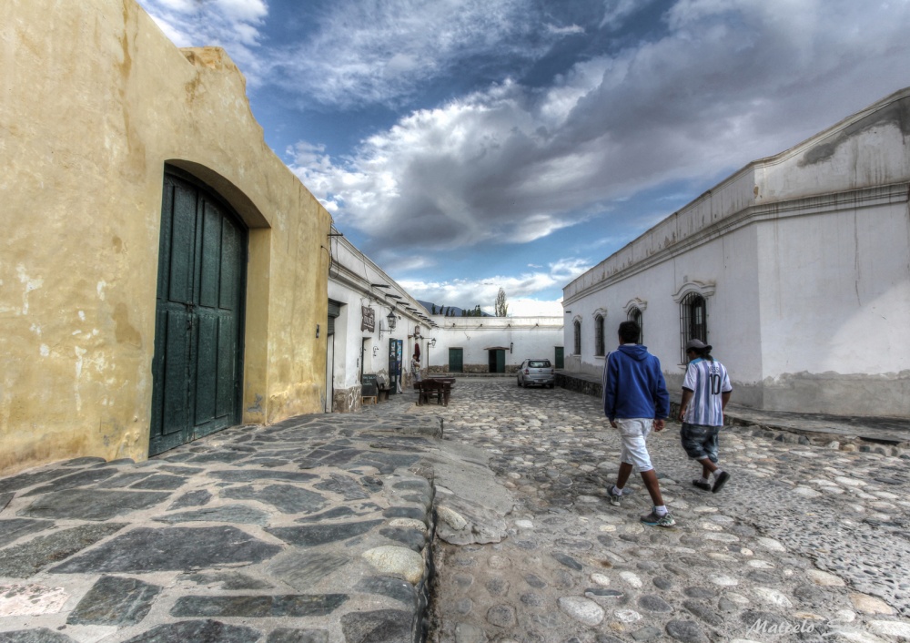 "Domingo en Cachi (Salta)" de Marcelo Surez