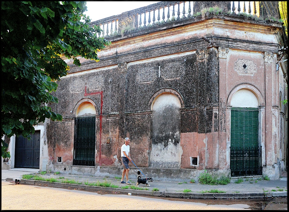 "Tranquilidad pueblerina" de Jorge Vicente Molinari