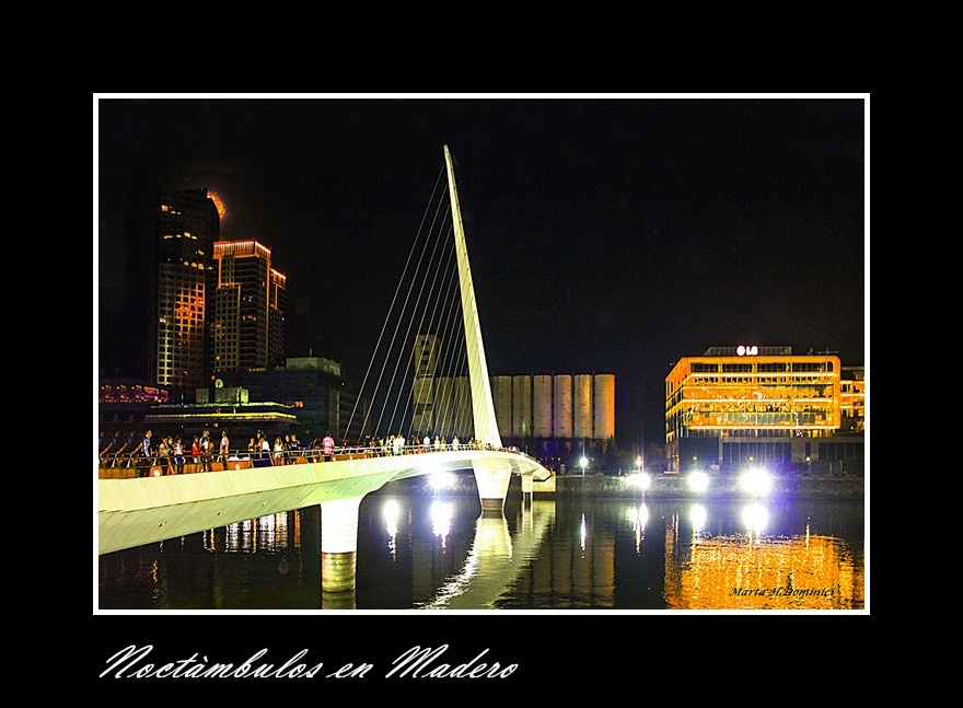 "Noctmbulos en Madero" de Marta Dominici