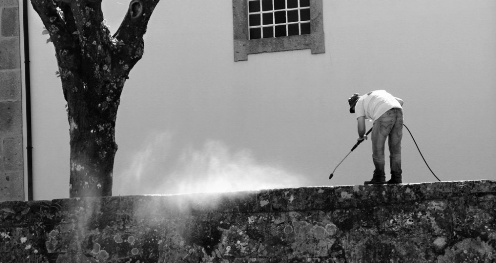 "Hombre trabajando." de Felipe Martnez Prez