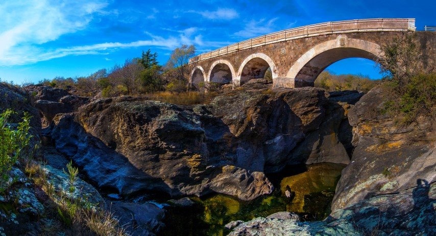 "Puente Ro de los Sauces" de Damin Argello