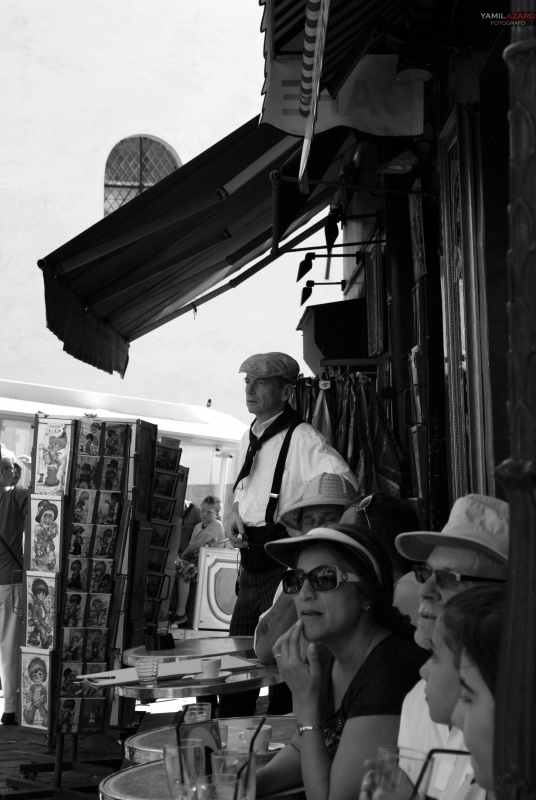 "Cafe en Montmartre" de Yamil Azaro