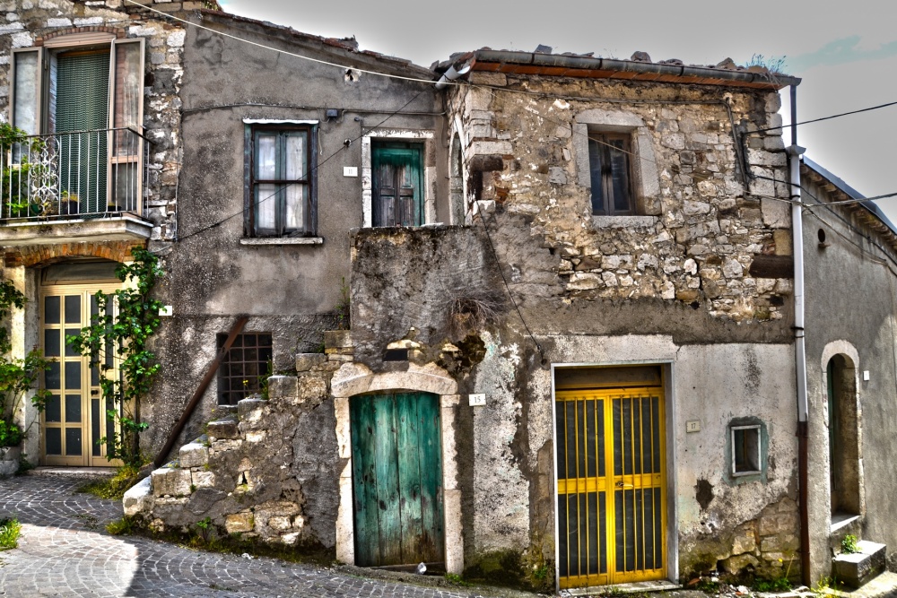 "Las casas del pueblo" de Carlos D. Cristina Miguel