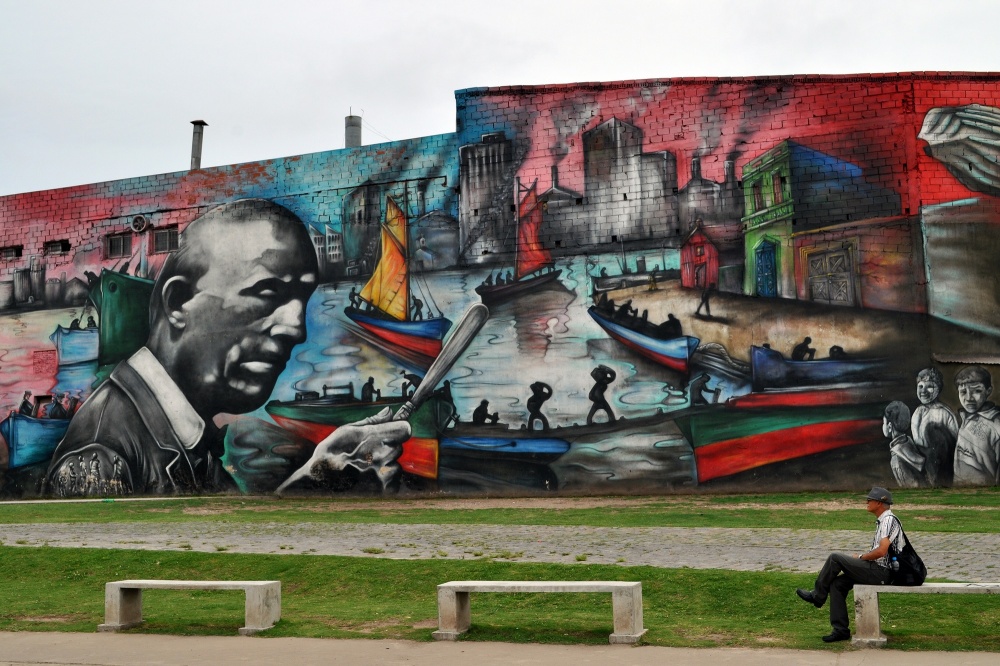 "Te Espero Frente Al Mural !!!" de Silvia Emilia Guerra