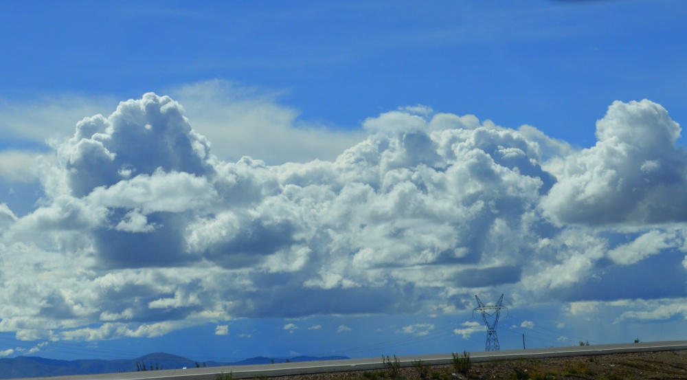 "Las nubes" de Luis Fernando Altuzarra Bustillos