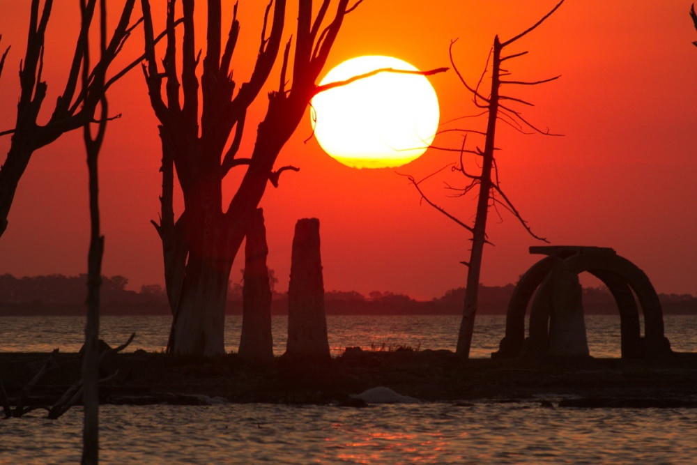 "atardecer" de Rafael Buteler