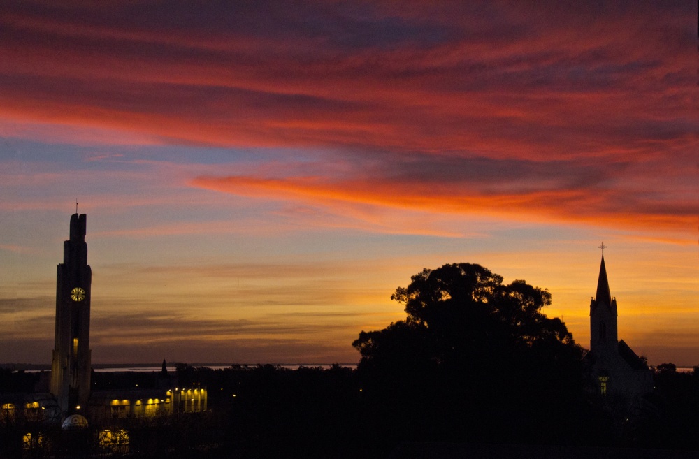 "Atardecer en Caruhe" de Manuel Raul Pantin Rivero