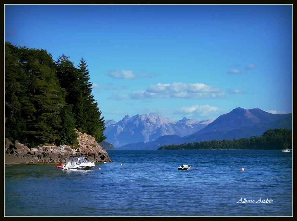 "El Lago de los Suspiros" de Alberto Andrs Melo