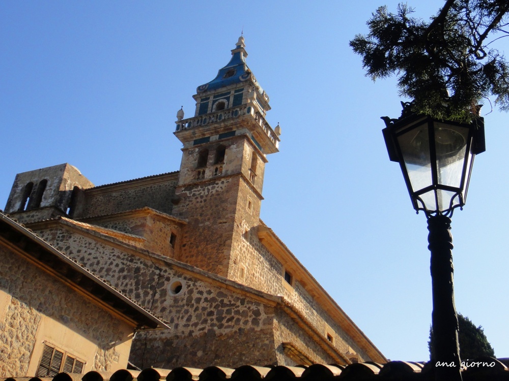 "Cartuja de Valldemossa, Mallorca" de Ana Giorno