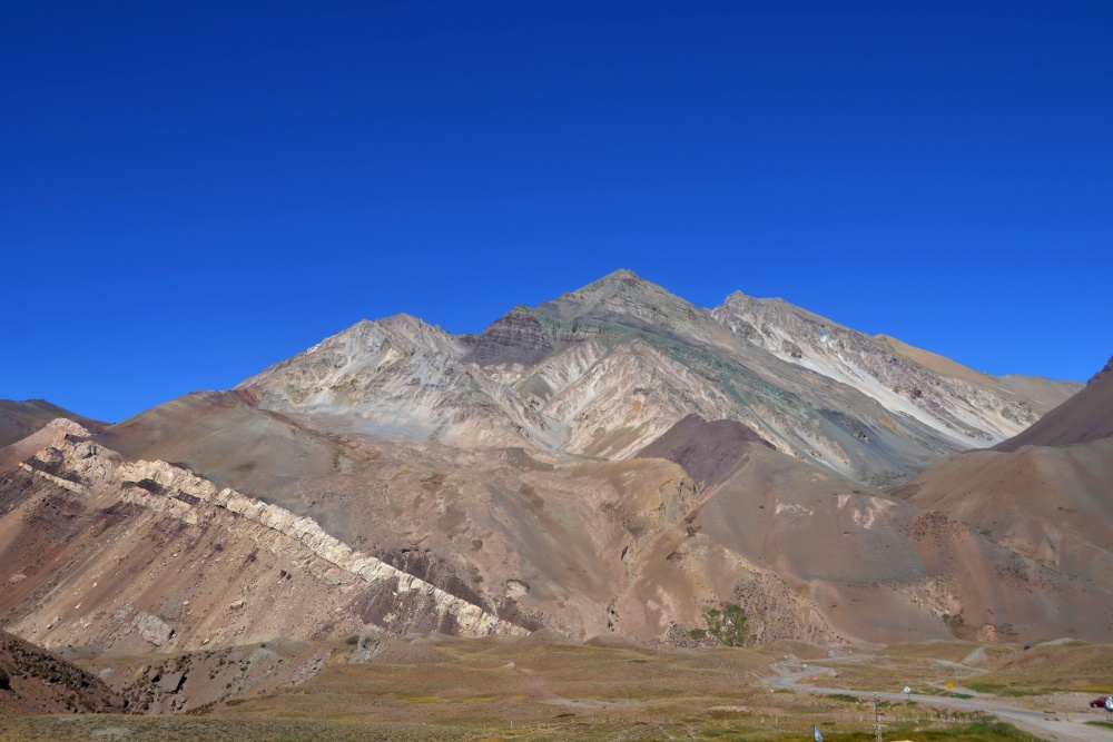 "Los cerros" de Carlos D. Cristina Miguel