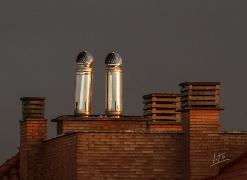 "Chimeneas" de Angel Triana