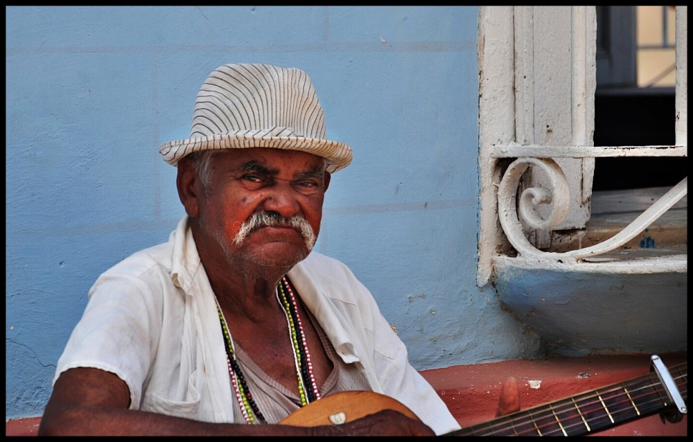 "Guitarra y Aos" de Hugo Miraglia