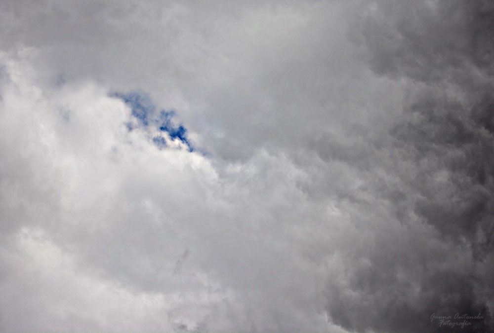 "Detras de todas las tormentas sale el Sol" de Antonela Gauna