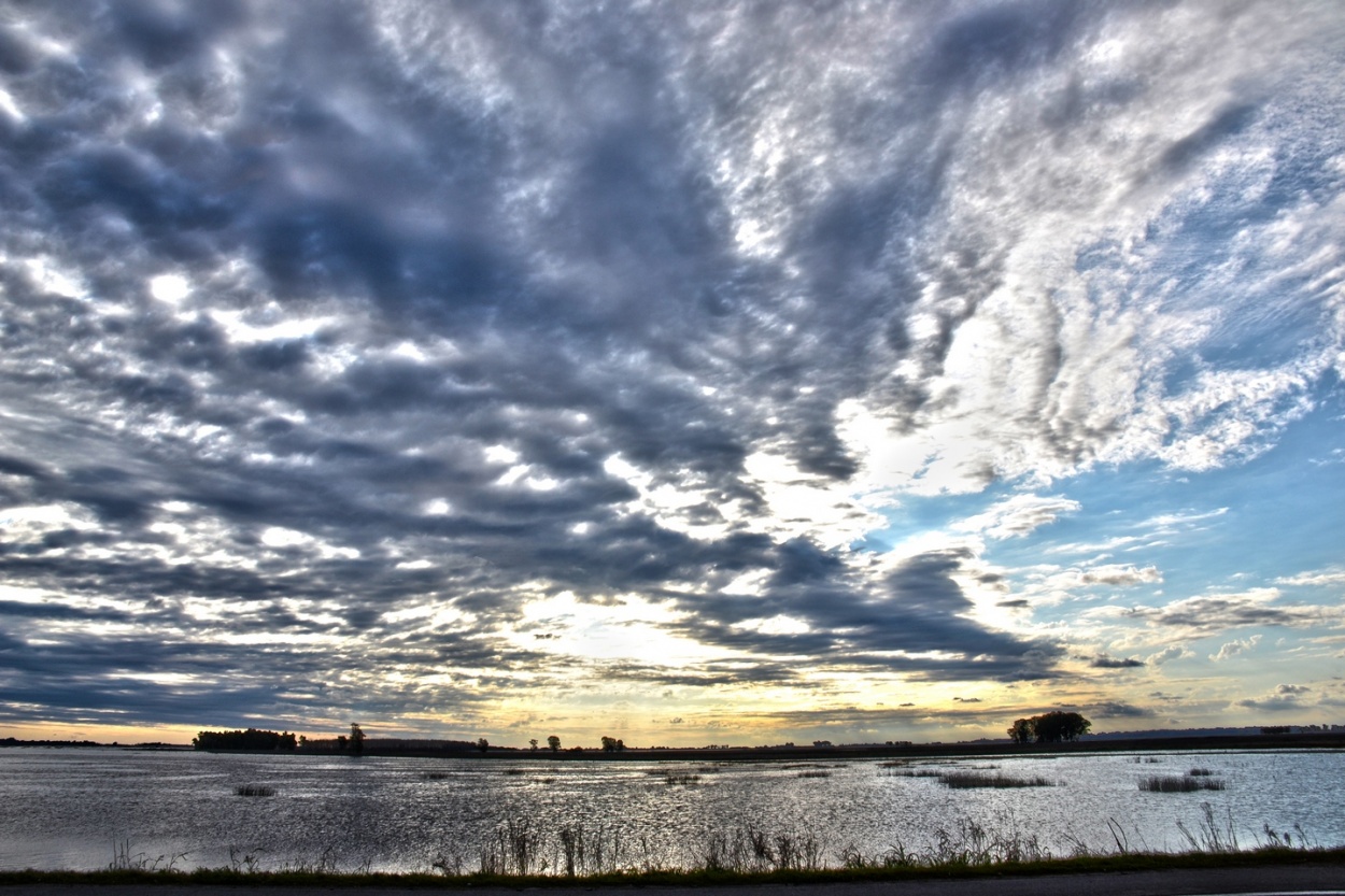 "Una tarde con nubes" de Carlos D. Cristina Miguel