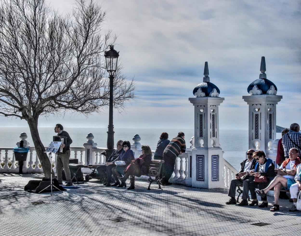 "**Descanso con NOTAS MUSICALES**" de Antonio Snchez Gamas (cuky A. S. G. )